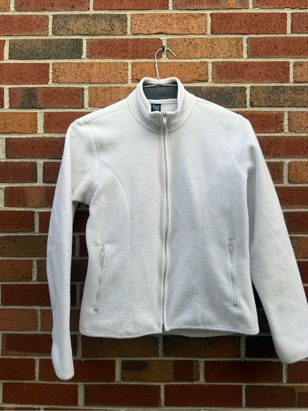 Gap Women’s White Full Zip Fleece Jacket Size Medium